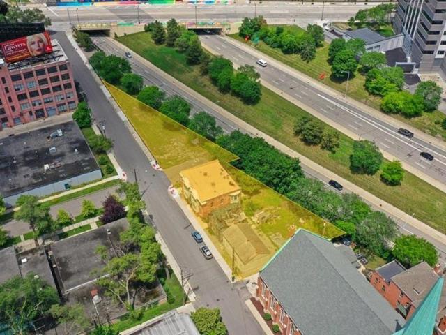 Commercial for sale in Detroit