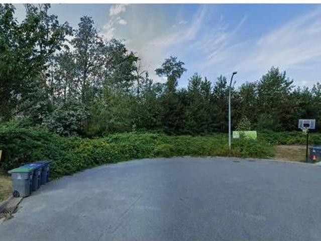 Land for sale in Sullivan, Surrey