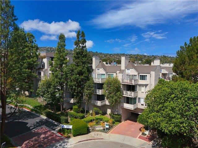 Condo for sale in Canoga Park, California
