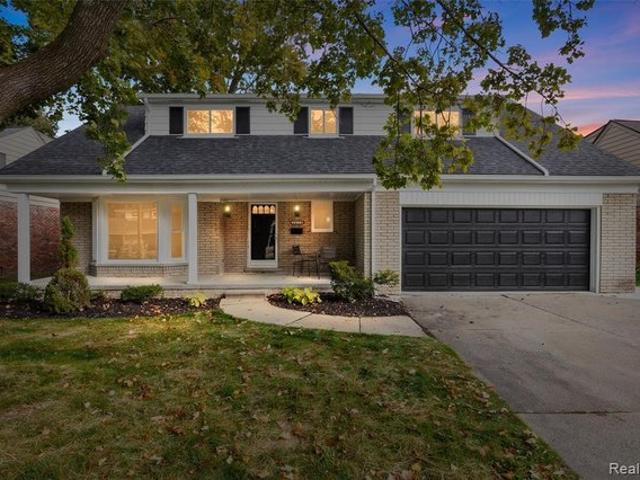 House for sale in Grosse Pointe Woods, Wayne County