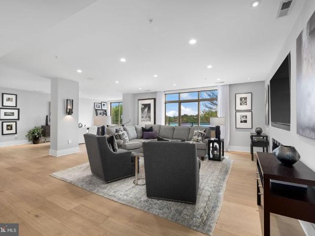 Condo for sale in Virginia