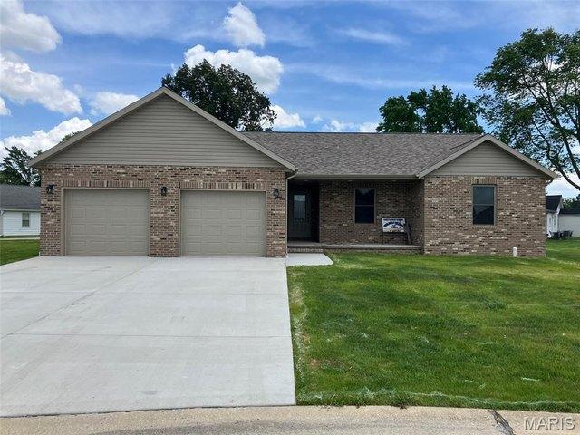 House for sale in Clinton, Illinois