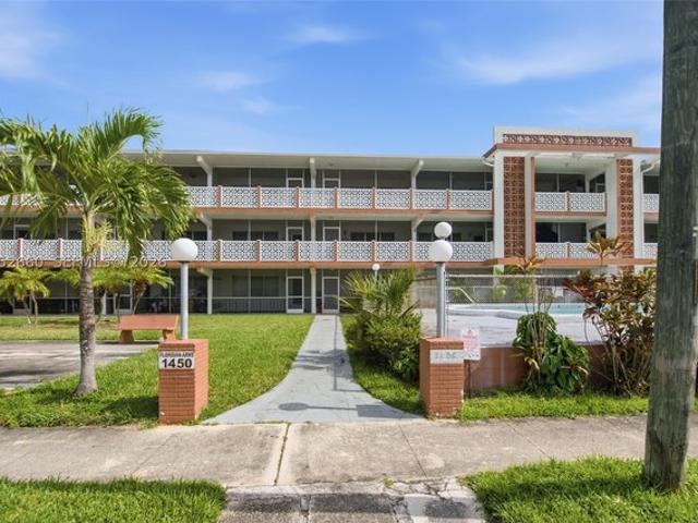 Condo for sale in North Miami Beach, Florida