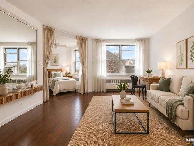 Condo for sale in Fort Lee, New Jersey