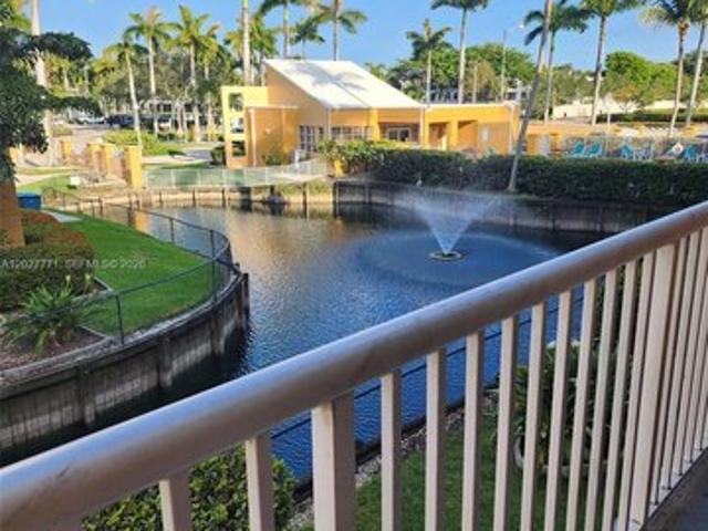 Condo for sale in Dania, Florida