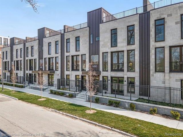 Townhouse for sale in Detroit, Michigan