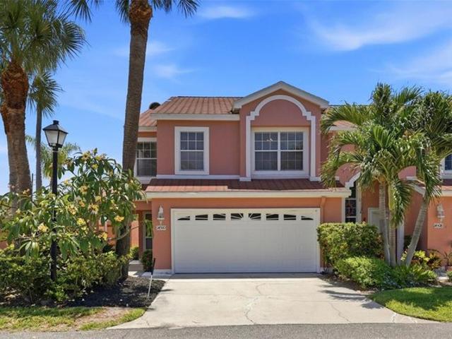 Townhouse for sale in Seminole, Florida