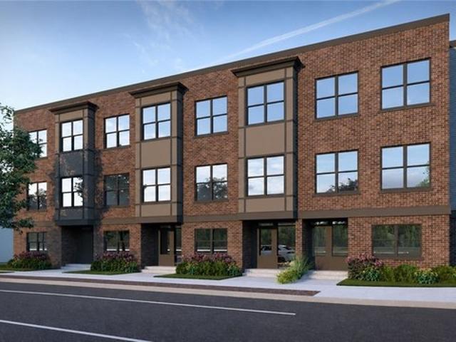Townhouse for sale in Lakewood, Ohio