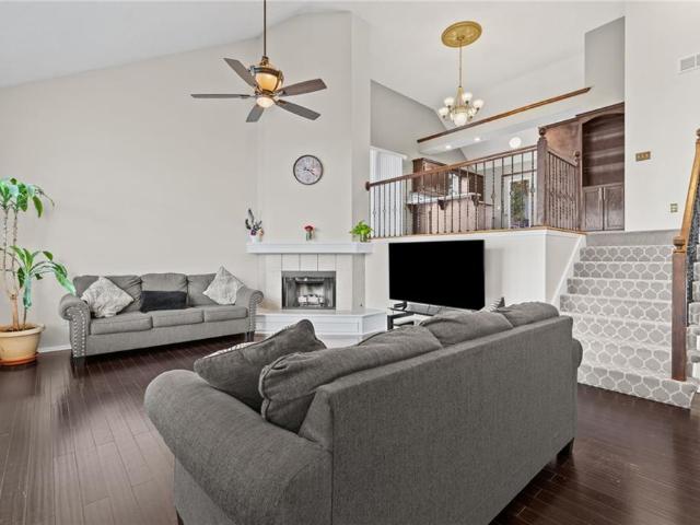 House for sale in River Oaks, Grandview