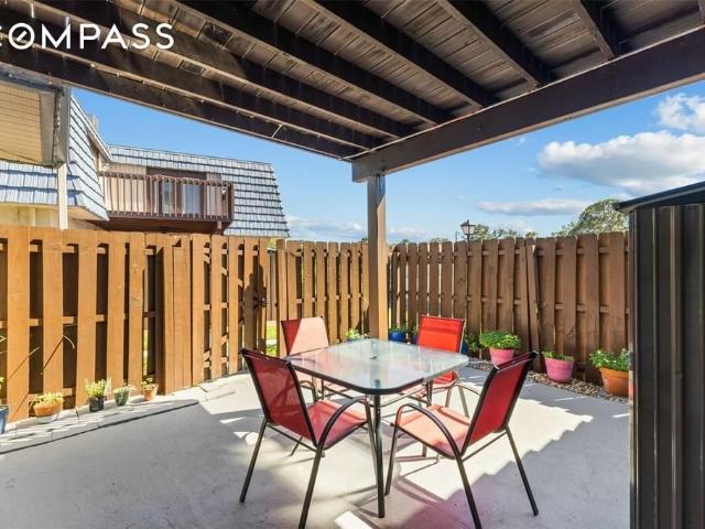 Townhouse for sale in Seminole