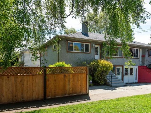 House for sale in Fairfield, Victoria