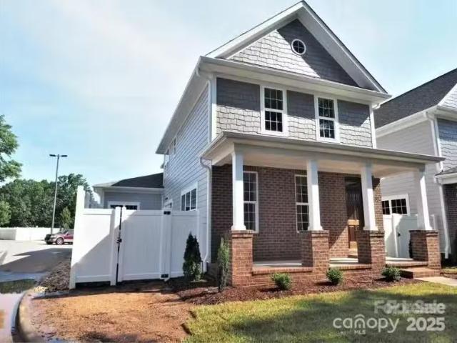 House for rent in Hickory