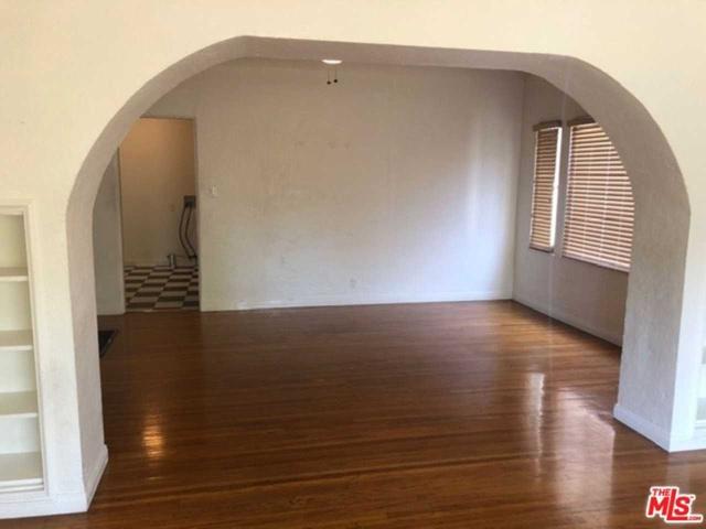 Apartment for rent in Canoga Park, California