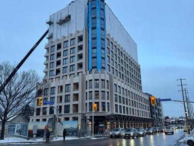 Commercial for rent in Wellington Village, Ottawa