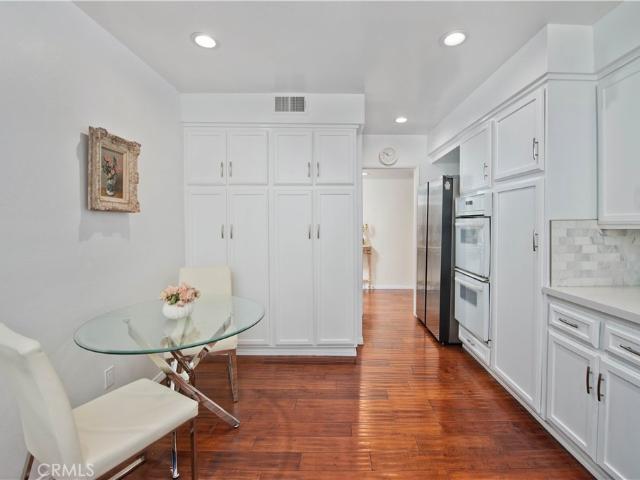 Condo for sale in Sherman Oaks Neighborhood Council District, Los Angeles