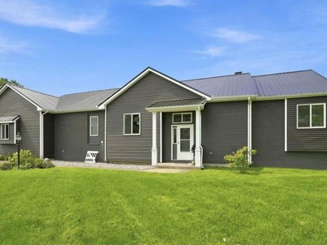 House for sale in Leo, Indiana