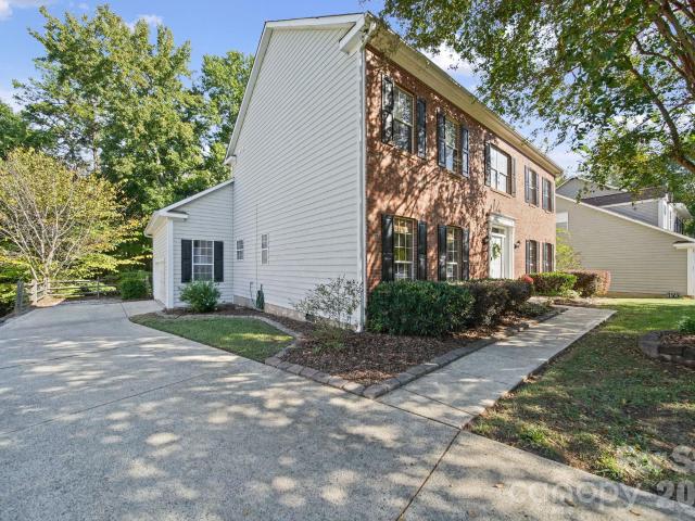 House for sale in Pineville, Mecklenburg County