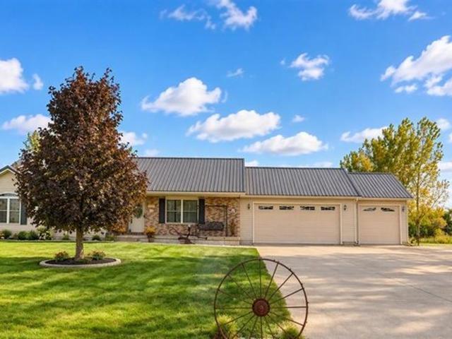 House for sale in Tipton, Cedar County