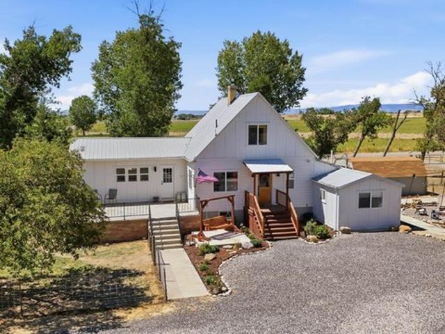 House for sale in Loma, Colorado