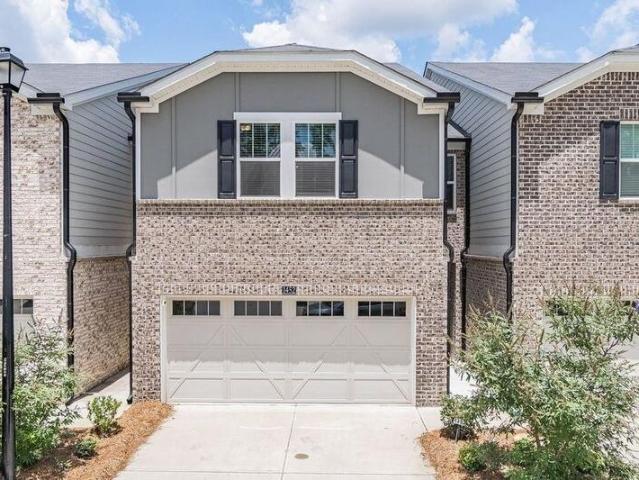 Townhouse for sale in Lawrenceville