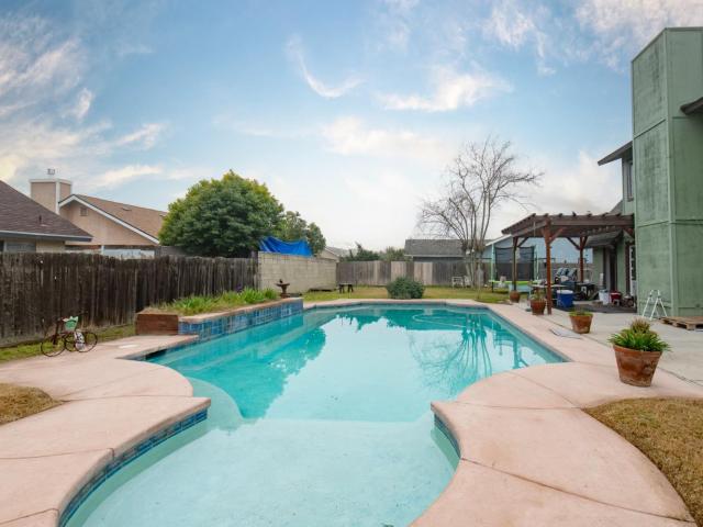 House for sale in Kerman, California