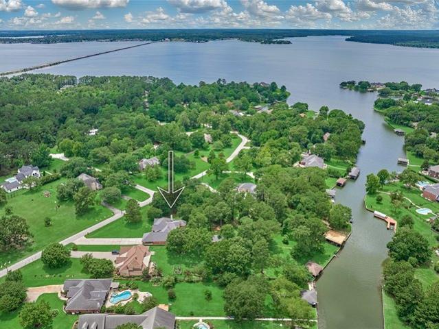 House for sale in Willis, Texas