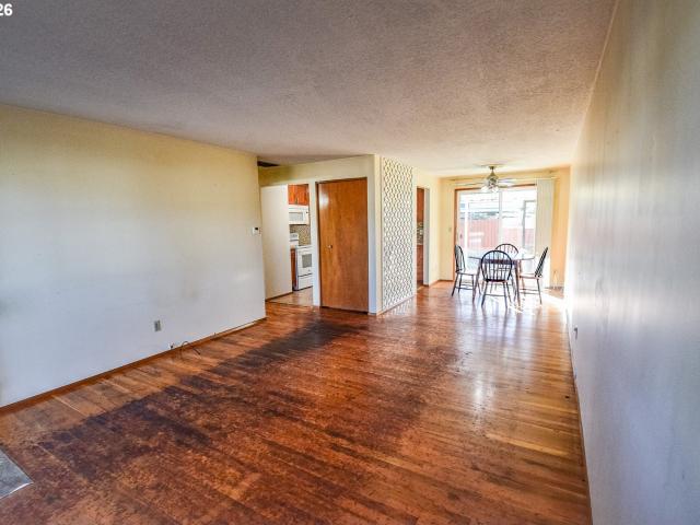 House for sale in Woodburn, Marion County