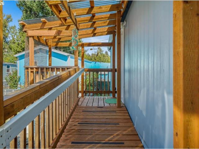 House for sale in Cottage Grove, Lane County