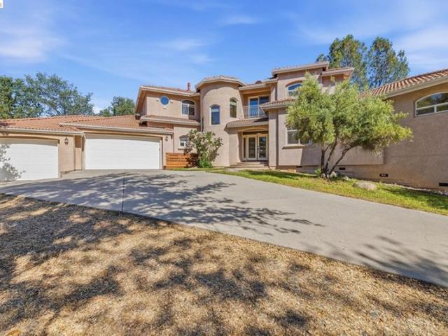 House for sale in Sonora, California
