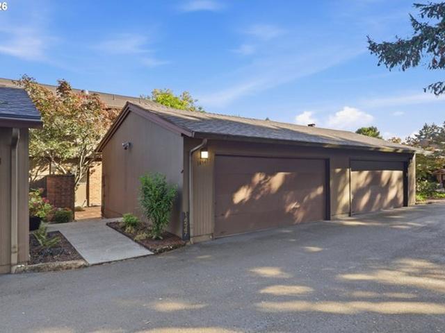 Townhouse for sale in Argay Downs, Portland