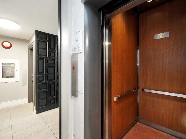 Apartment for rent in Vancouver, British Columbia