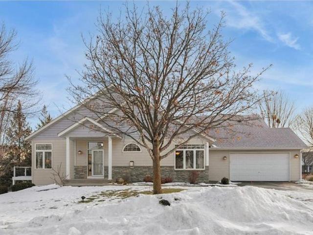 Townhouse for sale in Savage, Minnesota