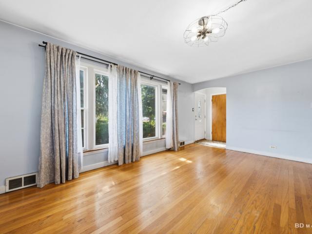 House for sale in Midlothian, Illinois