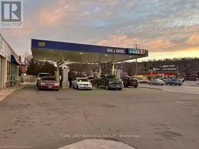 House for sale in Ancaster, Ontario