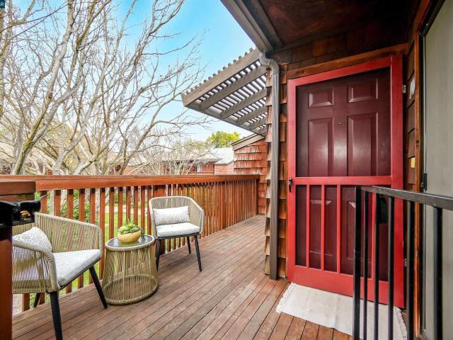 Condo for sale in Concord Condo for sale in Concord