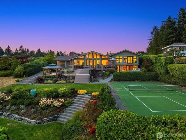 House for sale in Shoreline, Washington
