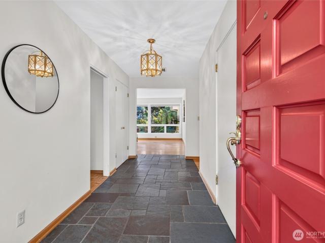 House for sale in Innis Arden, Shoreline