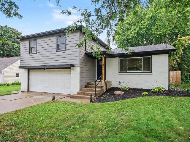 House for sale in Kentwood, Kent County