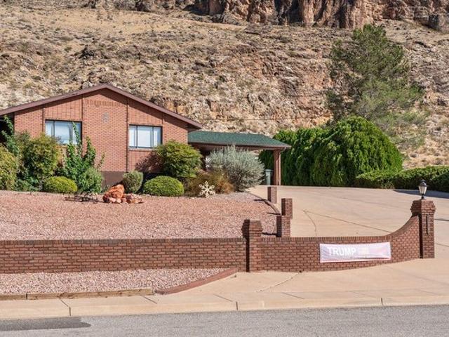 House for sale in Hurricane, Washington County