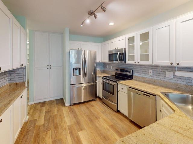 Condo for sale in Oregonia