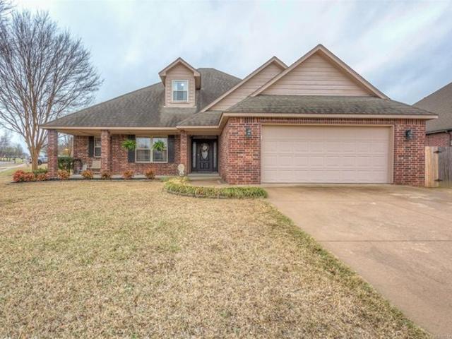 House for sale in Glenpool, Oklahoma
