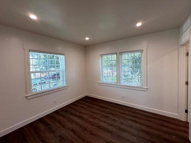 Apartment for rent in Canoga Park, California