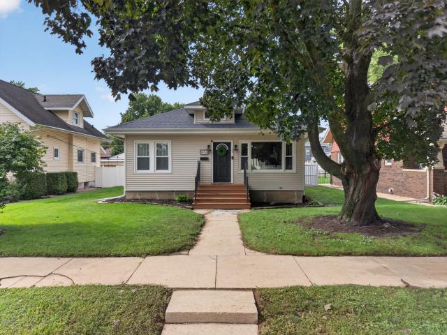 House for sale in Ottawa, Illinois