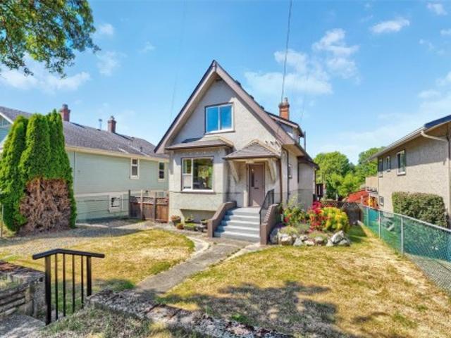 House for sale in Victoria, British Columbia