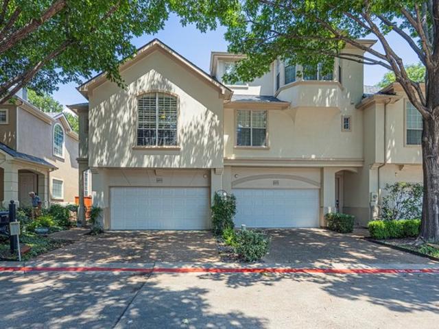 Townhouse for sale in Addison, Texas