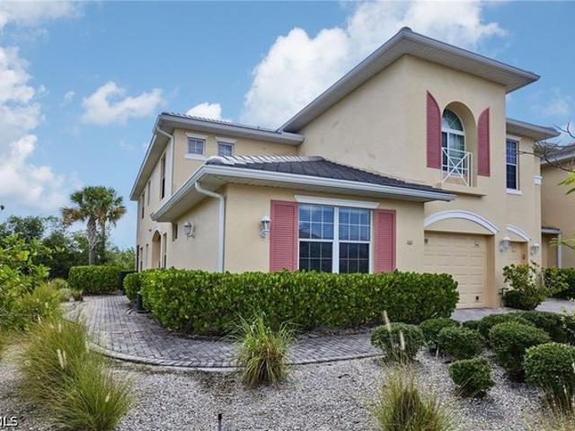 Condo for sale in Fort Myers, Florida