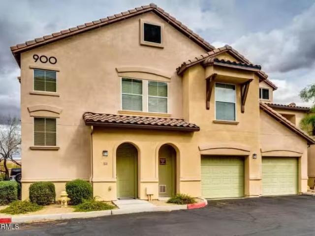 Condo for sale in Surprise