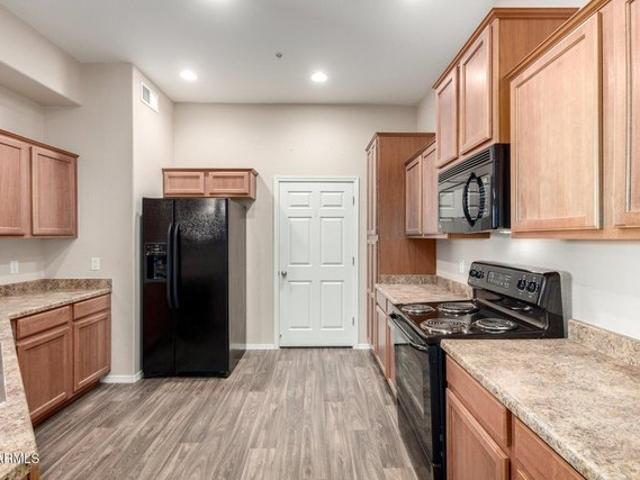 Condo for sale in Surprise, Maricopa County