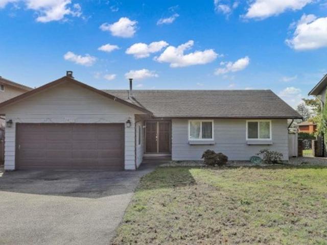 House for sale in Fleetwood, Surrey