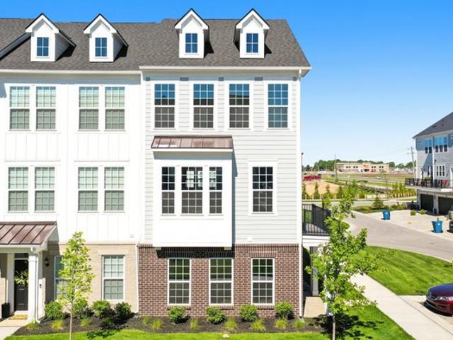 Townhouse for sale in Carmel, Indiana